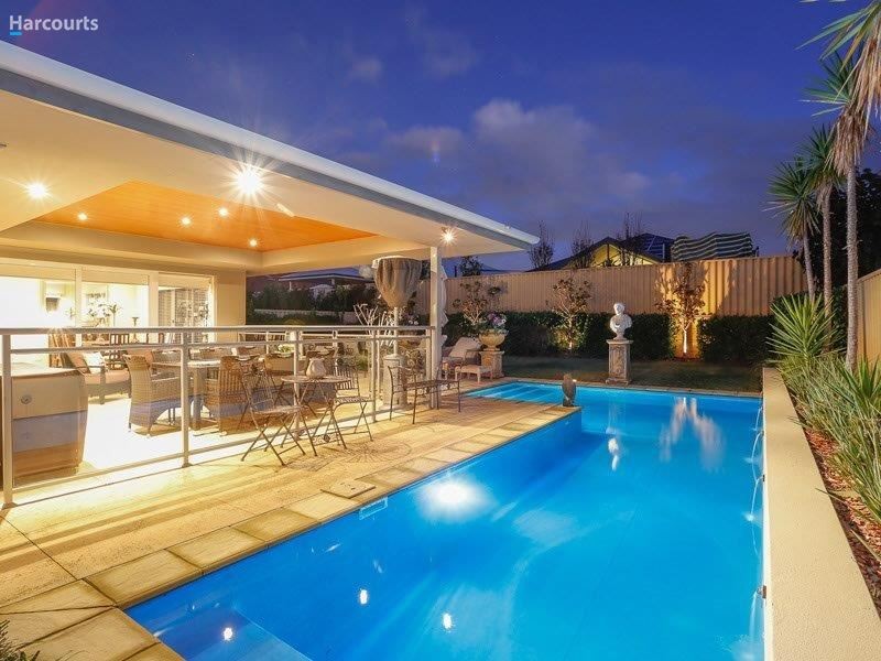 435 Burns Beach Road, Iluka WA 6028