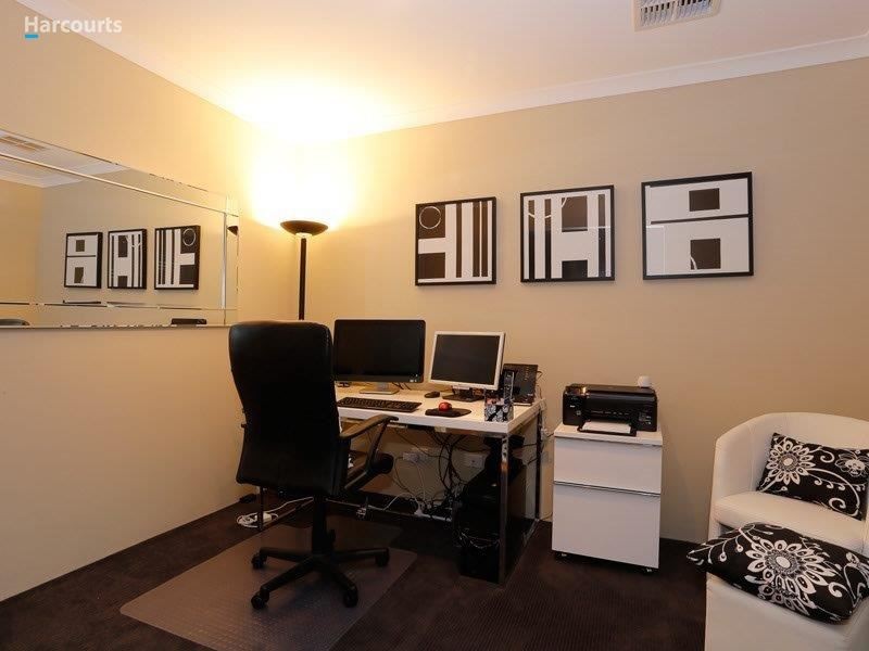 435 Burns Beach Road, Iluka WA 6028