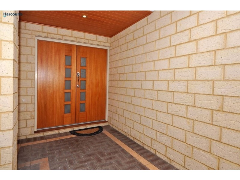 33 Susan Road, Madeley WA 6065