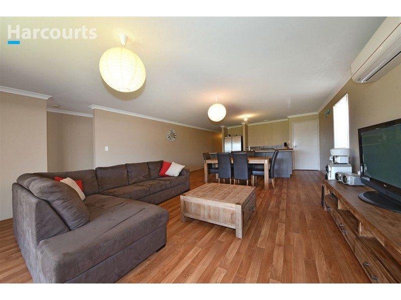 42 Montane Turn, Banksia Grove WA 6031