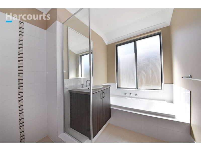 42 Montane Turn, Banksia Grove WA 6031