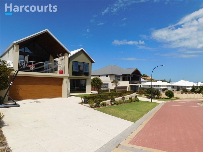 4 Catalina Place, Quinns Rocks WA 6030