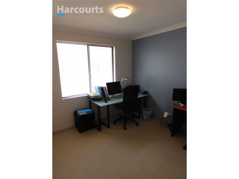 4 Catalina Place, Quinns Rocks WA 6030