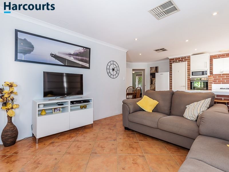 6 Eastleigh Loop, Currambine WA 6028