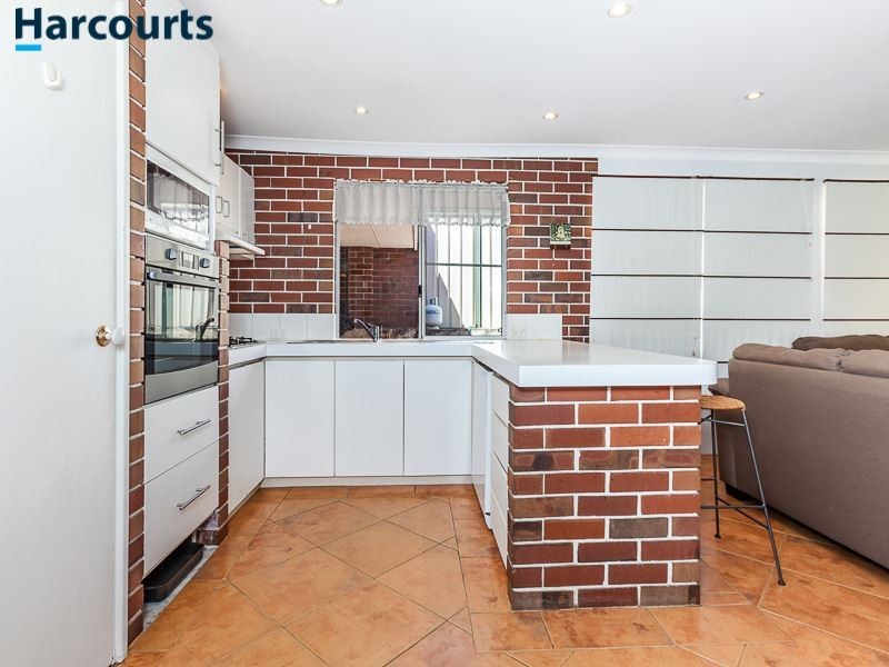 6 Eastleigh Loop, Currambine WA 6028