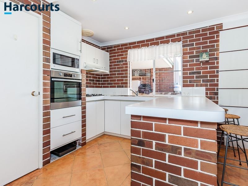 6 Eastleigh Loop, Currambine WA 6028