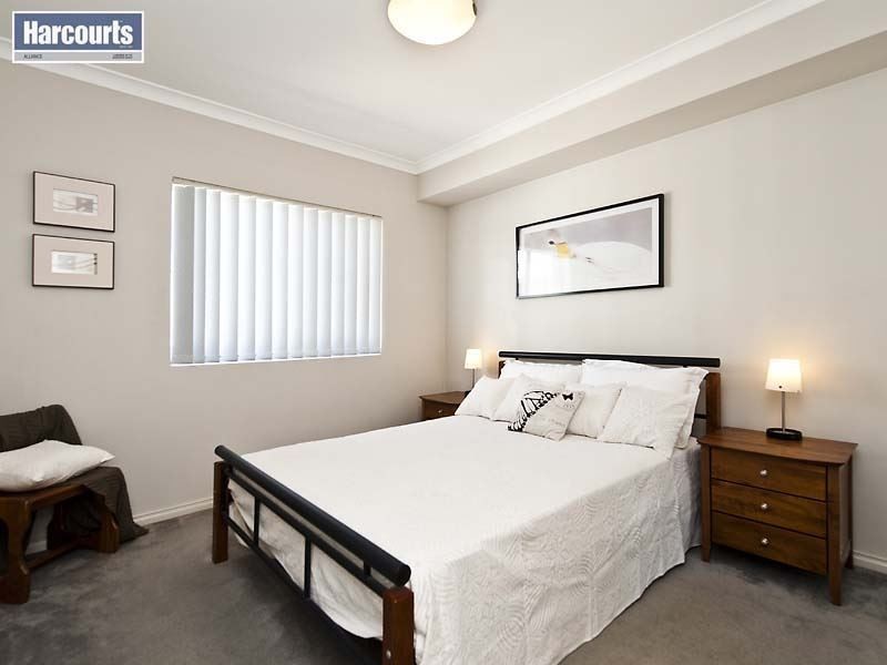35/165 Grand Boulevard, Joondalup WA 6027