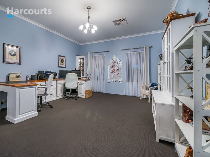 184 Wisteria Way, Chittering WA 6084