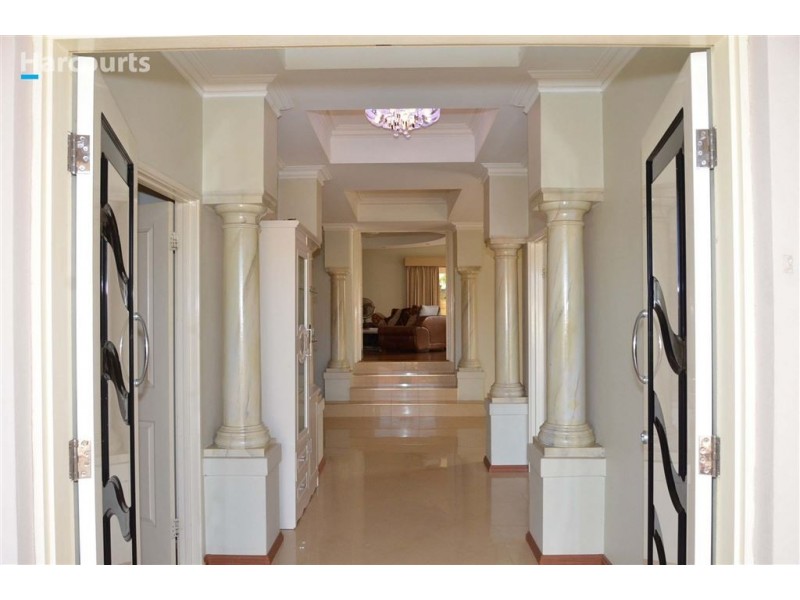 10 Hardcastle Avenue, Landsdale WA 6065