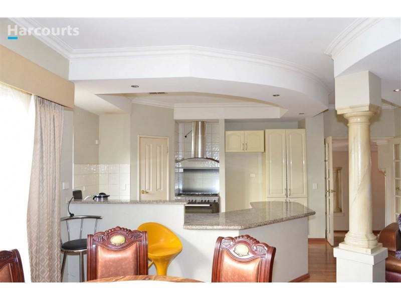 10 Hardcastle Avenue, Landsdale WA 6065