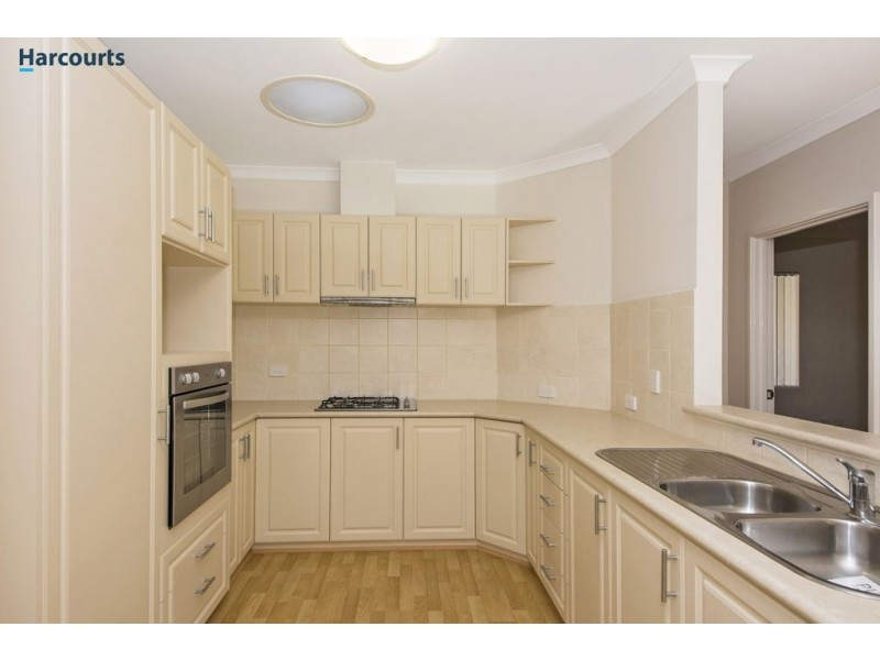 Villa 92/41 Geographe Way, Thornlie WA 6108