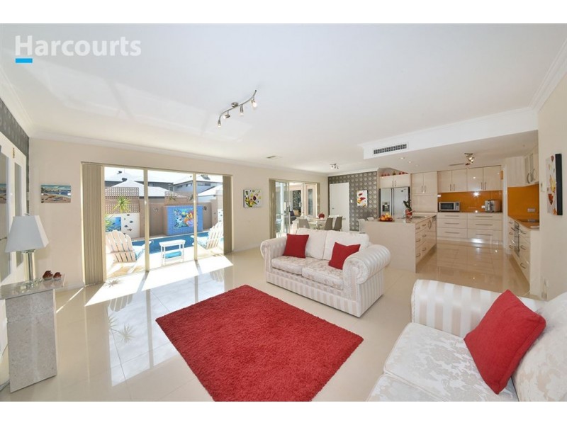 44 Whitehaven Avenue, Burns Beach WA 6028