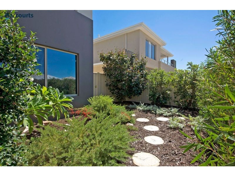 17 Sunshine Way, Burns Beach WA 6028