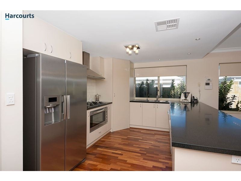 17 Sunshine Way, Burns Beach WA 6028