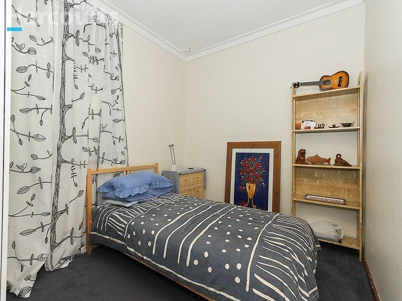 6 Malabar Crescent, Craigie WA 6025