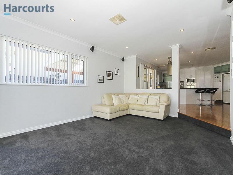 6 Cockpit Way, Ocean Reef WA 6027