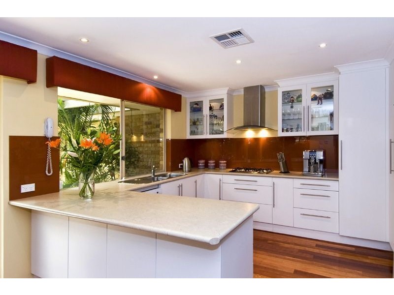 10 Inwood Place, Currambine WA 6028