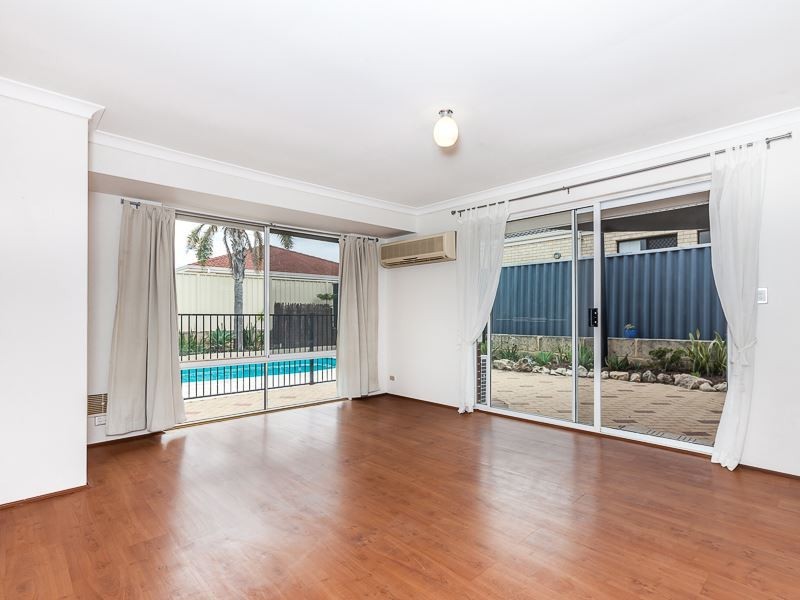19 Santa Ana Mews, Currambine WA 6028