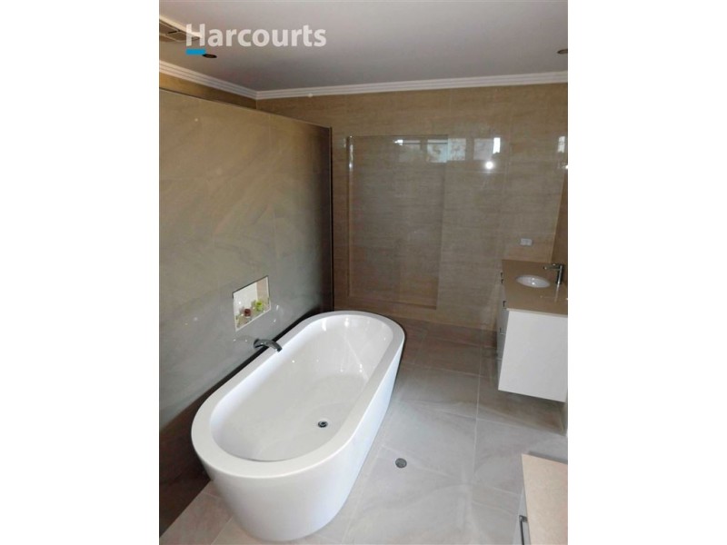 2 McPharlin Avenue, Quinns Rocks WA 6030