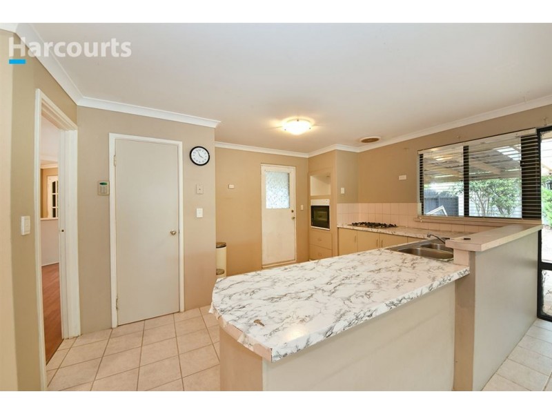 6 Dauphine Place, Joondalup WA 6027