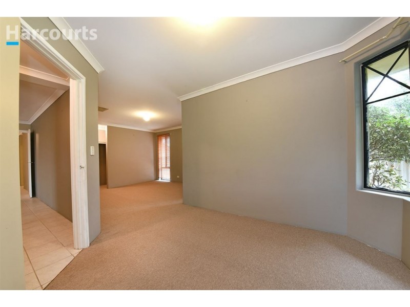 6 Dauphine Place, Joondalup WA 6027