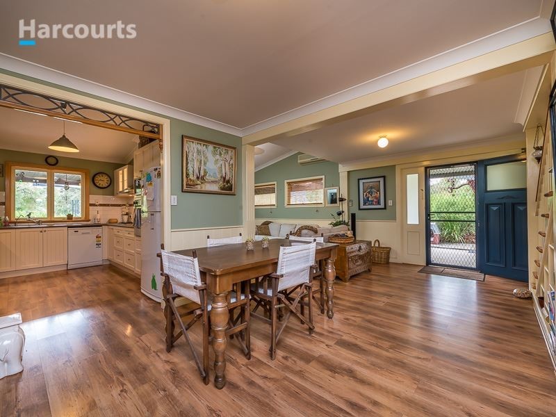 13 Patens Drive, Lower Chittering WA 6084