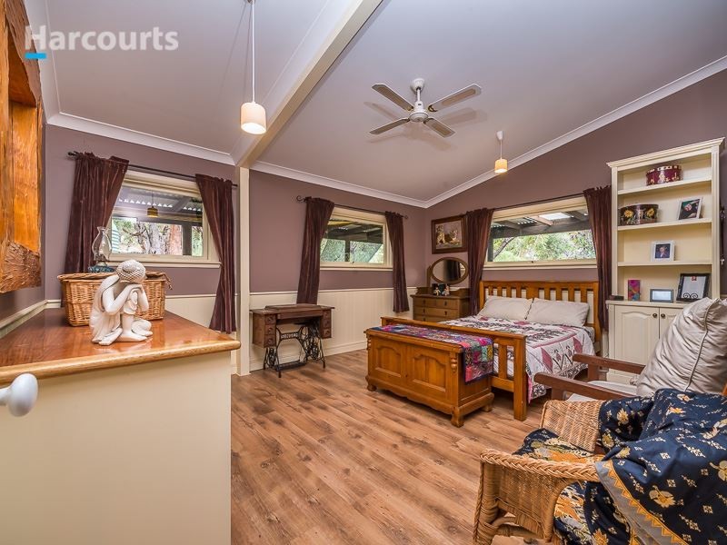 13 Patens Drive, Lower Chittering WA 6084