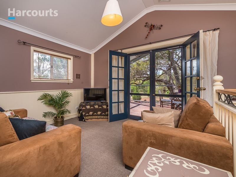 13 Patens Drive, Lower Chittering WA 6084