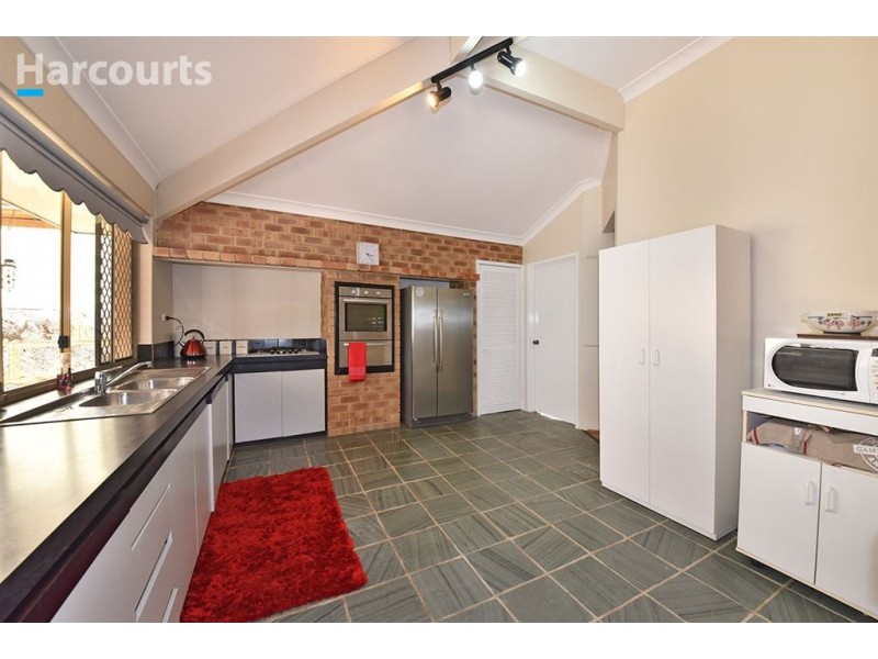 12 Manapouri Meander, Joondalup WA 6027