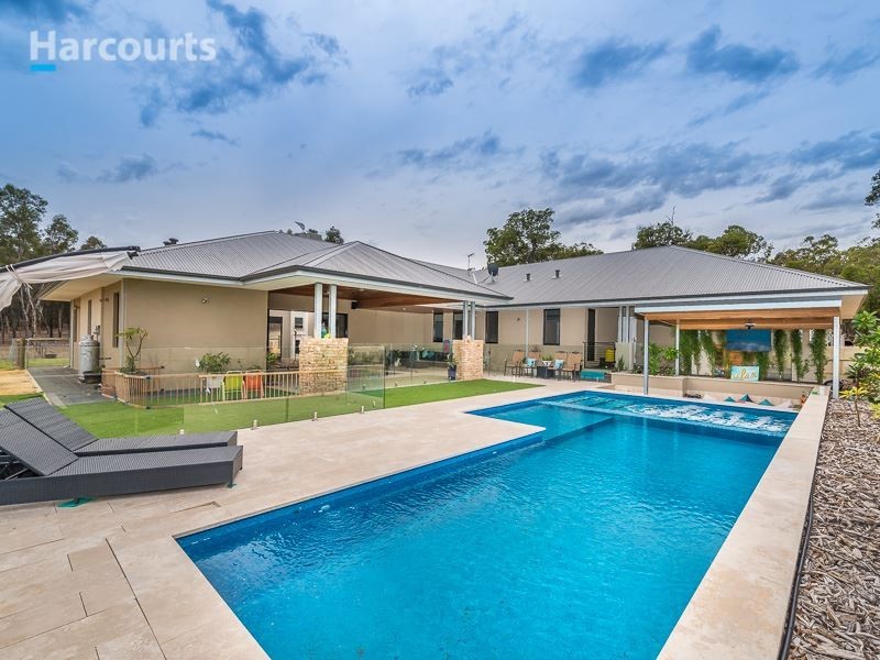 101 Santa Gertrudis Drive, Lower Chittering WA 6084