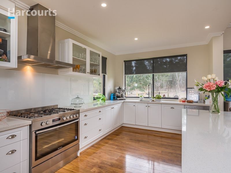 101 Santa Gertrudis Drive, Lower Chittering WA 6084