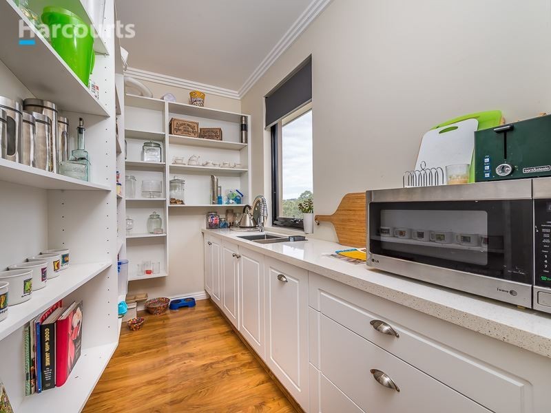 101 Santa Gertrudis Drive, Lower Chittering WA 6084