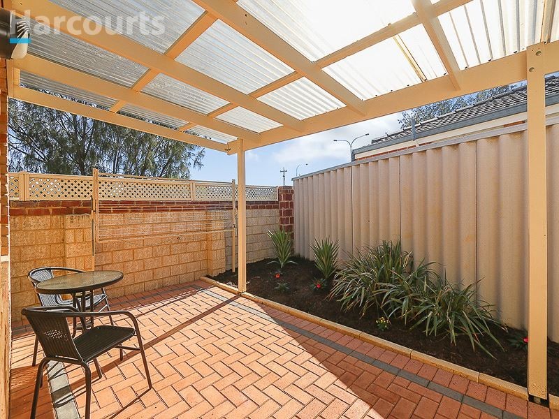 2/22 Arabella Mews, Currambine WA 6028
