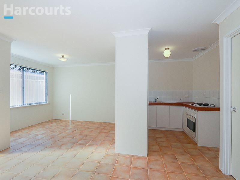 2/22 Arabella Mews, Currambine WA 6028