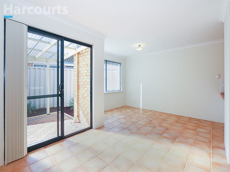 2/22 Arabella Mews, Currambine WA 6028