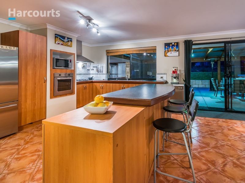 300 Santa Gertrudis Drive, Lower Chittering WA 6084