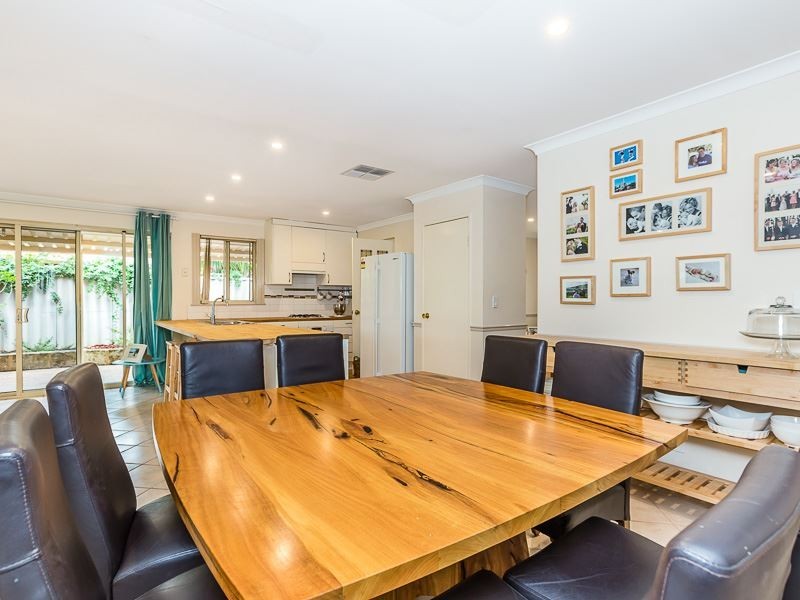 38 Midlothian Crescent, Kinross WA 6028