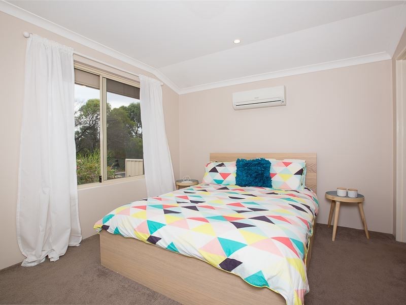 38 Midlothian Crescent, Kinross WA 6028