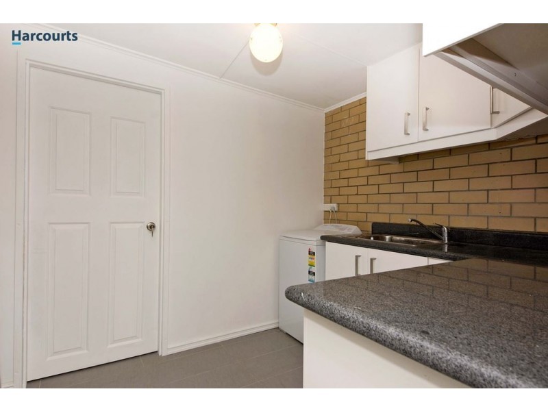 136 Howes Crescent, Dianella WA 6059