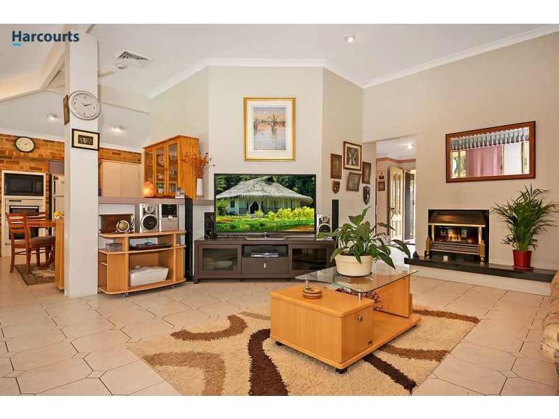 12 Lady Evelyn Retreat, Joondalup WA 6027