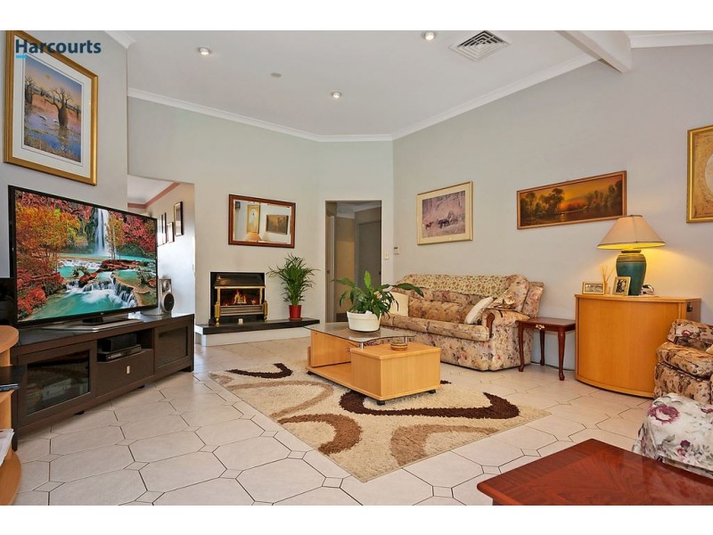 12 Lady Evelyn Retreat, Joondalup WA 6027