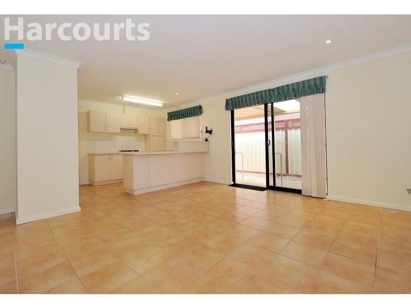 4/3 Henry Street, Midland WA 6056