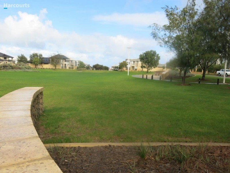 4 Hermosa Way, Burns Beach WA 6028