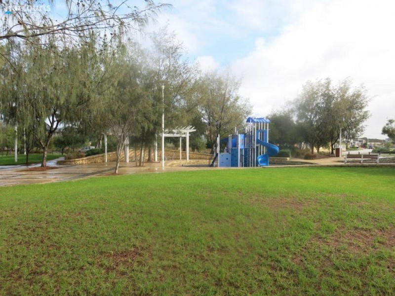 4 Hermosa Way, Burns Beach WA 6028