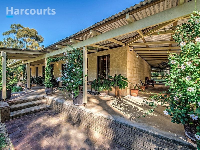 161 Tranquil Drive, Carramar WA 6031