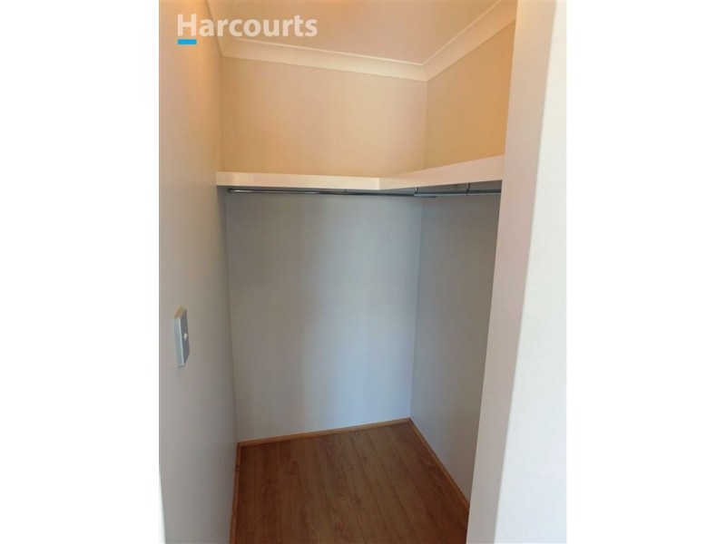 32 Belcastro Way, Madeley WA 6065