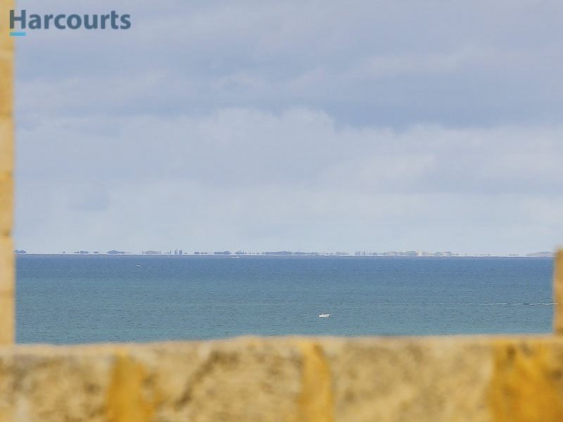 14 Kylena Glade, Ocean Reef WA 6027