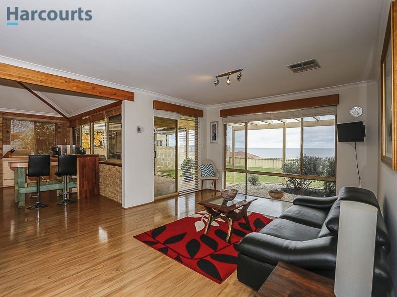 14 Kylena Glade, Ocean Reef WA 6027