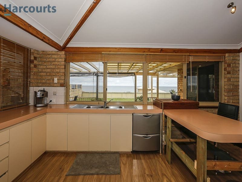 14 Kylena Glade, Ocean Reef WA 6027