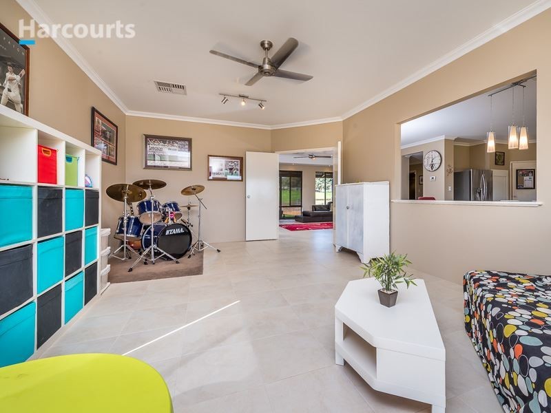 435 Santa Gertrudis Drive, Lower Chittering WA 6084